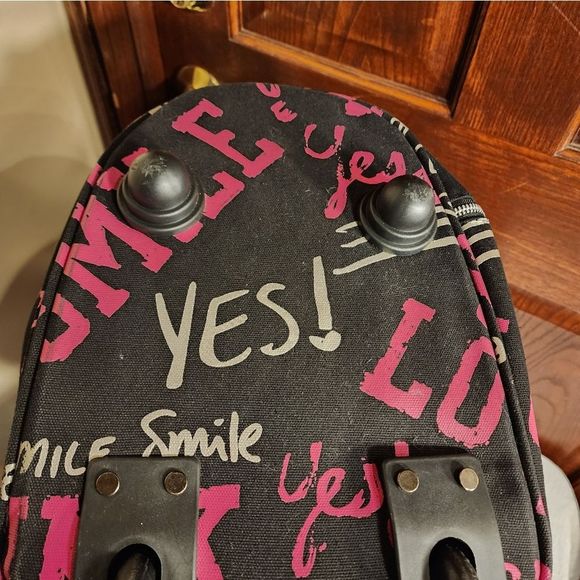 Nice Vintage Victoria Secret Wheelie Luggage Carry On - Picture 6 of 15